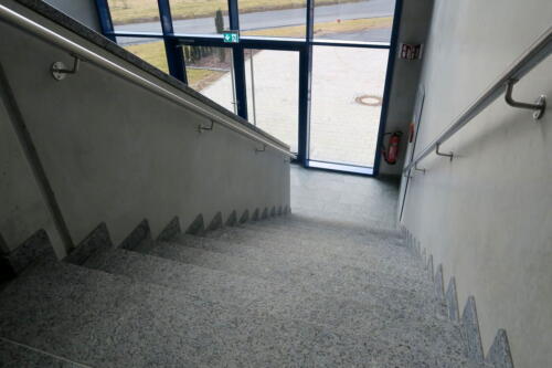 Boden und Treppe